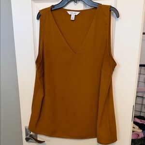 Nine West Women's Amber V-Neck Tank Top